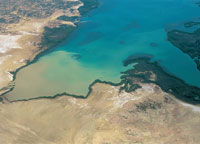 Extremo sur de la baha Portete; se aprecia la cobertura de mangle en el borde de la baha.