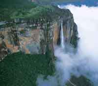 Salto ngel, una de las cadas de agua ms altas del macizo Guayans.