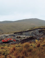 La explotacin minera a cielo abierto en el pramo hace necesaria la aplicacin de tcnicas adecuadas para la restauracin ecolgica.