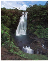 La impresionante caida de agua de Santo Domingo.