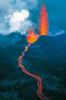 Actividad volcnica, uno de los procesos fundamentales en la creacin de la tierra y del ocano.